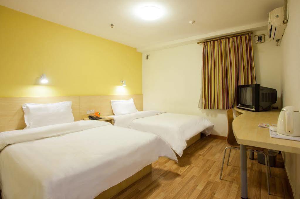 7 Days Inn Guangzhou Exterior photo
